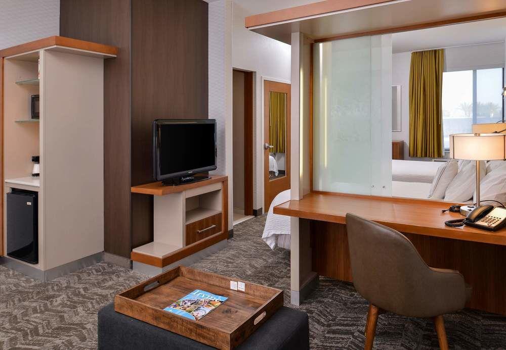 Springhill Suites Irvine John Wayne Airport / Orange County Екстериор снимка