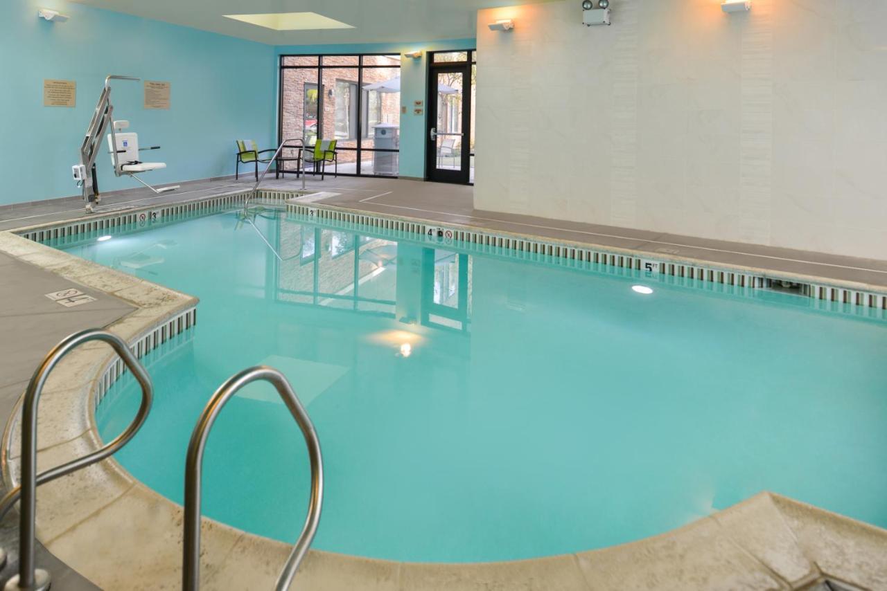 Springhill Suites Irvine John Wayne Airport / Orange County Екстериор снимка