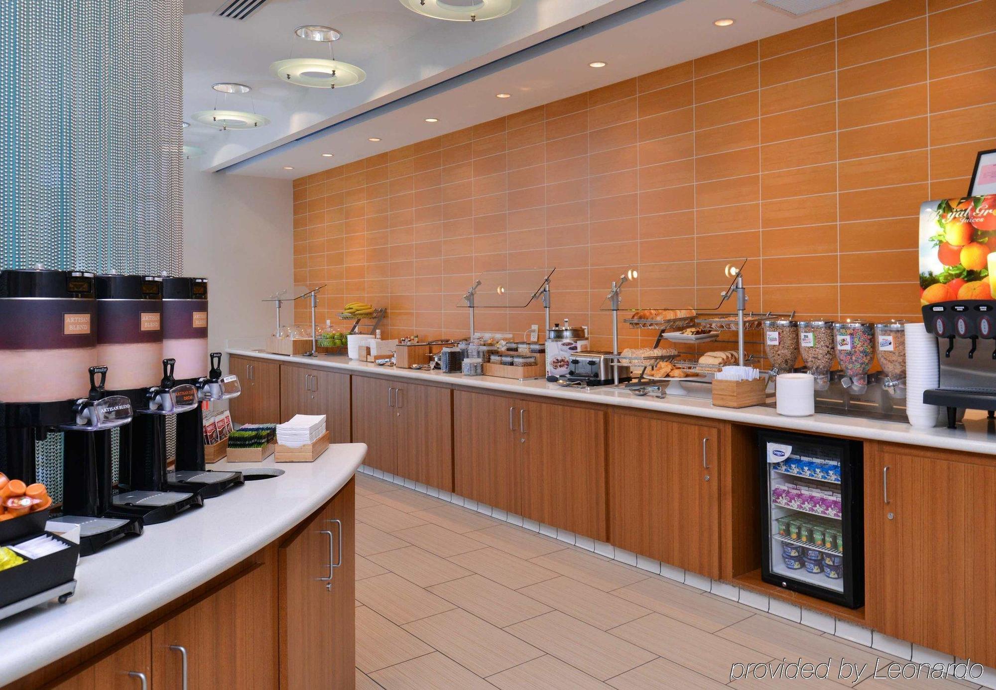 Springhill Suites Irvine John Wayne Airport / Orange County Екстериор снимка