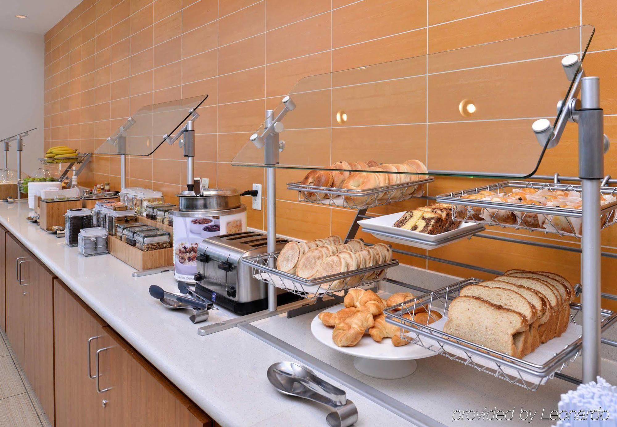Springhill Suites Irvine John Wayne Airport / Orange County Екстериор снимка
